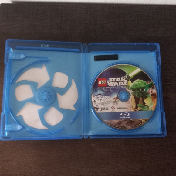 2011 Star Wars The Padawan Menace Blu-Ray Disc Only - Picture 3 of 4